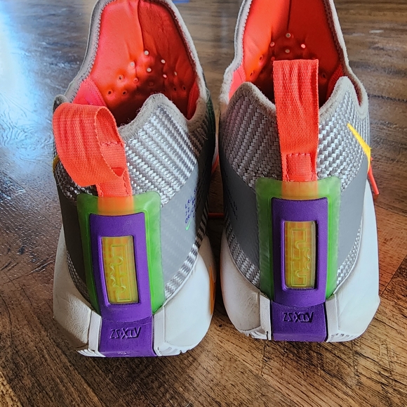 Nike Lebron Soldier XIV 14 Smoke Grey/Laser Orange Mens Size 12 - Picture 8 of 8